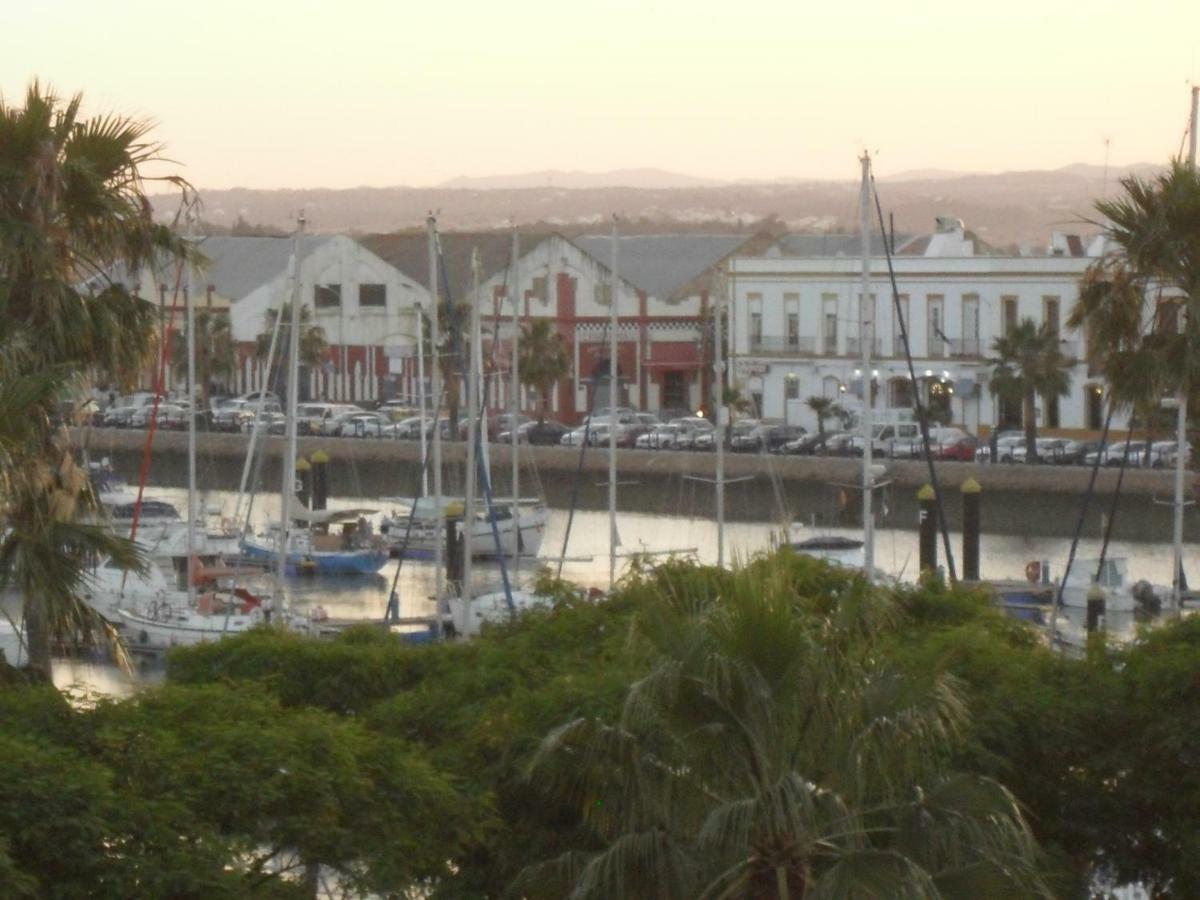 Апартаменты Aloja Puerto Deportivo Аямонте Экстерьер фото